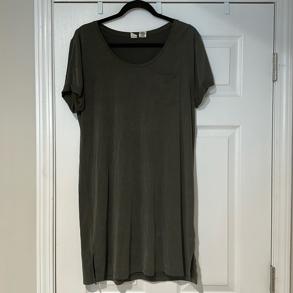 Artisan NY Tee-Shirt Dress